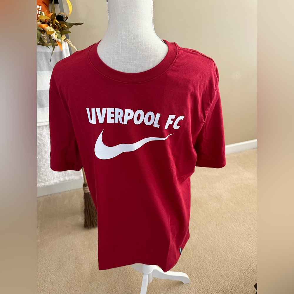 Nike Men’s Liverpool Shirt- Large